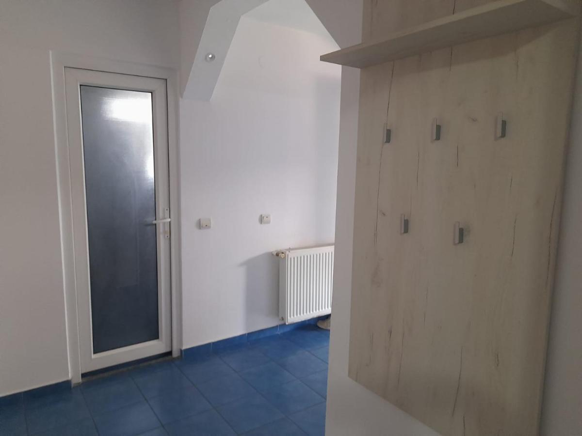Central City House Tulcea Ngoại thất bức ảnh